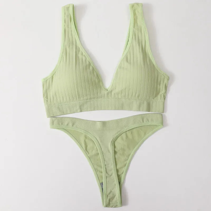 Women Seamless Underwear Deep V Bras Sport Top Lingerie Set