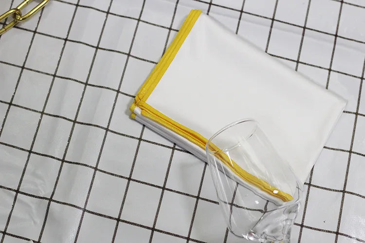 Cleaning Wine Glasses Wipe